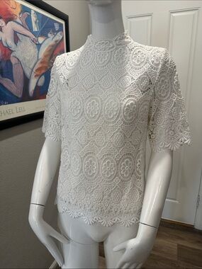 White Lace Short Sleeve Top